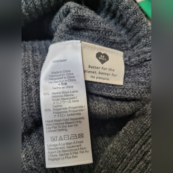 Madewell highneck gray sweater with 1/3 zippered front in XL - Picture 14 of 14